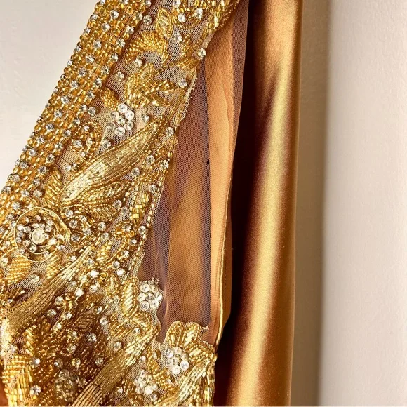 LoveSohnaDesigns Elegant Gold Embellished Mini Dress - (Custom Size) - Picture 14 of 15